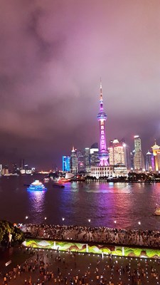 凌晨两点的上海 Galaxy S6极限暗光街拍