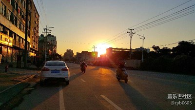 下班去吃饭路上