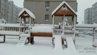 冬日里的暖意+泗水+静静的滑梯