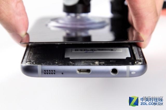 凭啥防水?三星Galaxy S7edge拆解直播 - 盖乐