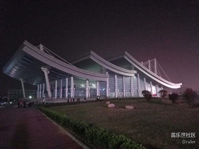 京东一天到货,秀一下产品和夜拍 - 盖乐世社区