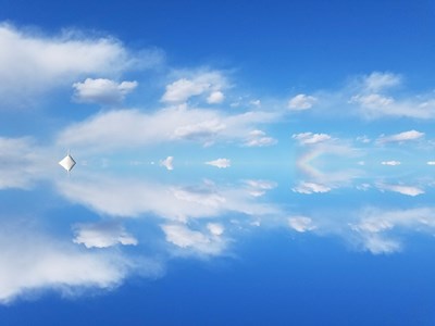 S7 edge 之对称效果拍摄“天空之镜”
