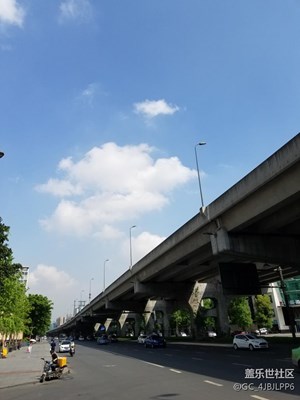 天气不错。