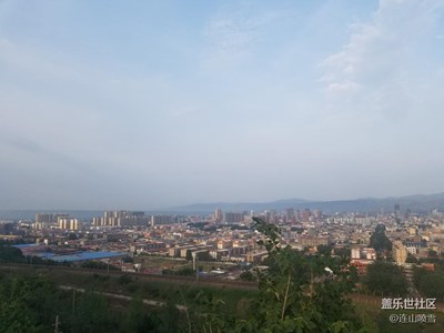 居高临下