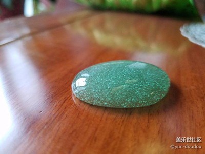 鹅卵石般的彩泥