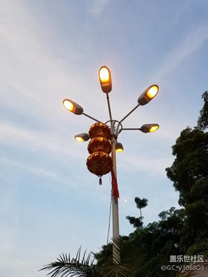 傍晚的渔港小镇