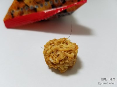 夜逛超市买零食，这东西太恶心人了！