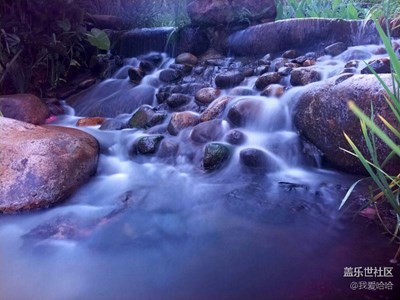 拍了几张水流