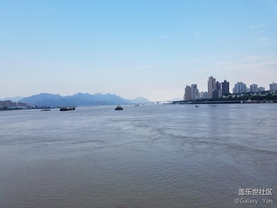 有水的地方就有s7edge，S7e游江心屿