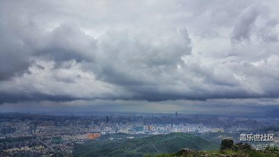 昆明长虫山风雨