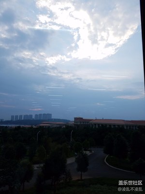 不经意间