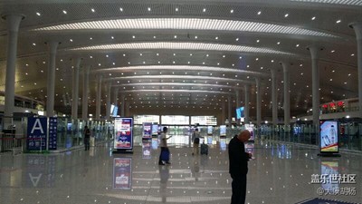 别样国庆+乌鲁木齐+乌鲁木齐新客站