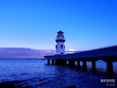 【摄影】珠海海滨泳场的黄昏和灯塔