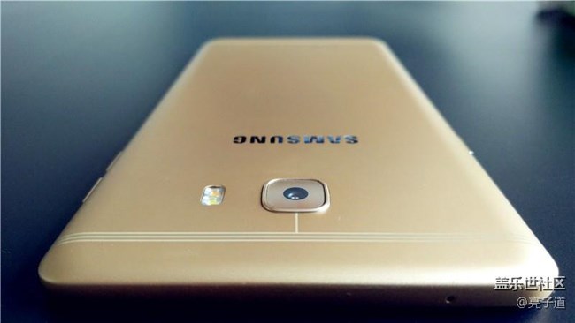 三星C系列是否称得上旗舰？三星首款6GB RAM C9 Prp给你答案