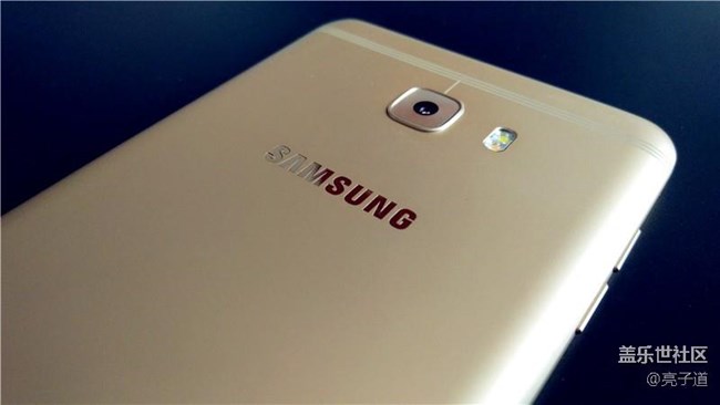 三星C系列是否称得上旗舰？三星首款6GB RAM C9 Prp给你答案