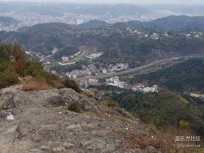 爬山