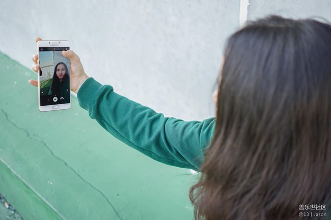 远远不止刚刚好 三星轻旗舰Galaxy C9 Pro