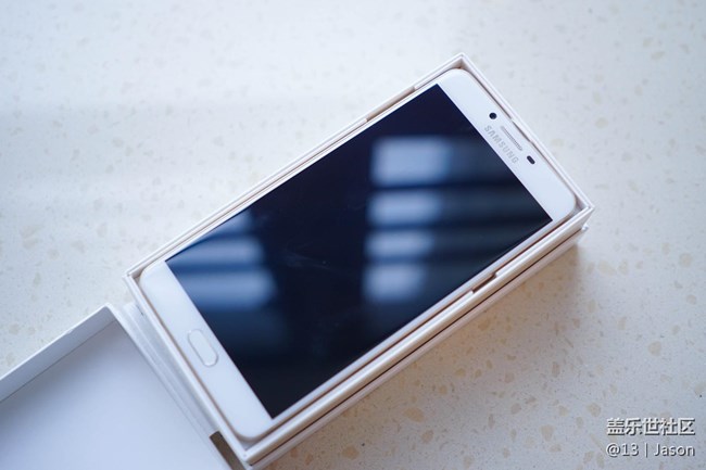 远远不止刚刚好 三星轻旗舰Galaxy C9 Pro