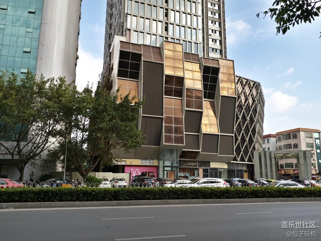 内外兼修的轻旗舰 三星Galaxy C9 Pro体验