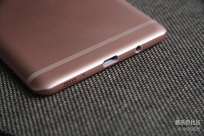 【享乐体验团】三星C9PRO 金属机身外观时尚