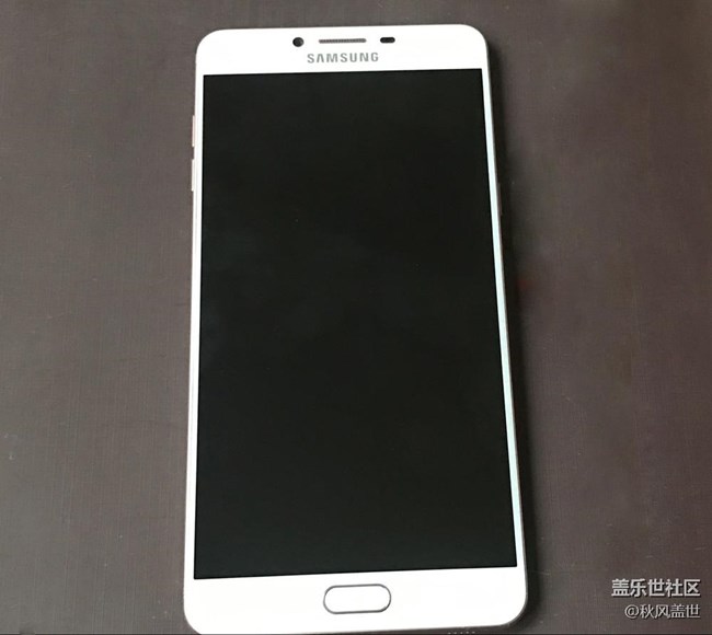 【享乐体验团】三星C9PRO 金属机身外观时尚