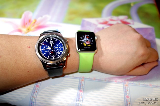 【用科技智造时间】Gear S3上手试玩及与Apple Watch对比