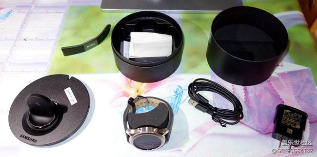 【用科技智造时间】Gear S3上手试玩及与Apple Watch对比