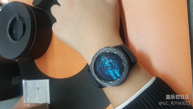 【用科技智造时间】期待后续微信QQ三星支付的支持！