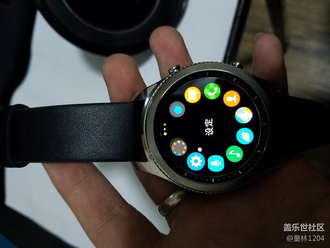 【用科技智造时间】迟到的经典，附gear s3手表解锁手机方法