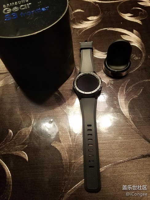 【用科技智造时间】不必那么像智能设备的智能手表