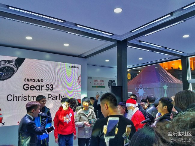 这个圣诞去王府井和Gear S3亲密接触