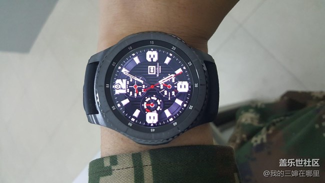 今天收到了盼望已久的Gear S3手表！请高手来解答我的疑惑！