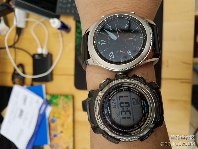 【用科技智造时间】经典智造时间，与登山表和机械表对比图