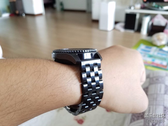 Gear s3 先锋版 更换新表带