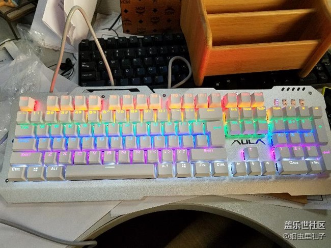 星币商城兑换的礼品，快来看，猜猜手机型号