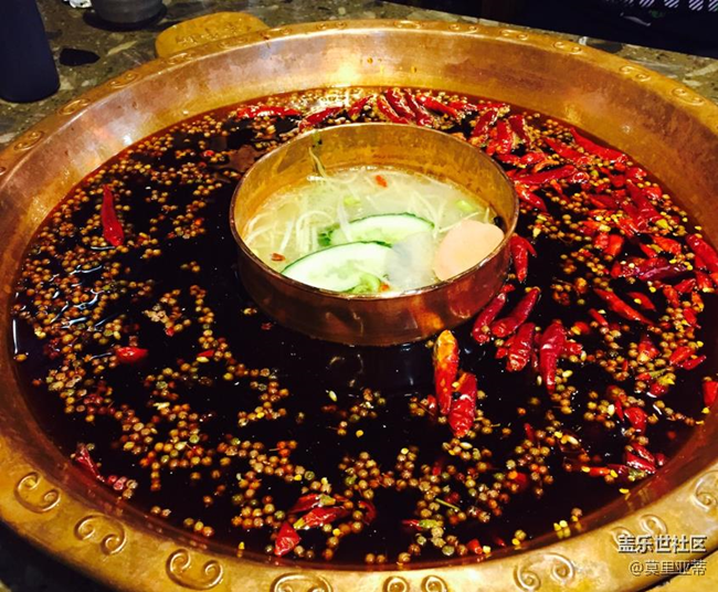 椒和辣椒的香艳相逢，是味蕾和神经之间电光火石般的碰撞