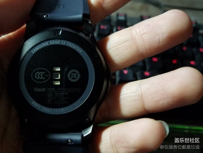 【用科技智造时间】啦啦啦，年轻人的第一块智能手表