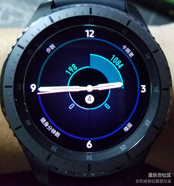 【用科技智造时间】啦啦啦，年轻人的第一块智能手表