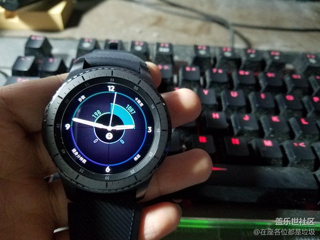 【用科技智造时间】啦啦啦，年轻人的第一块智能手表