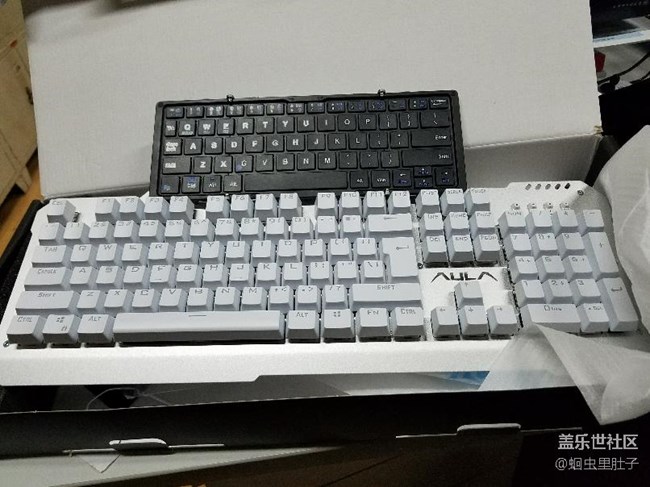 三星还是很实惠的，一大包春节礼品
