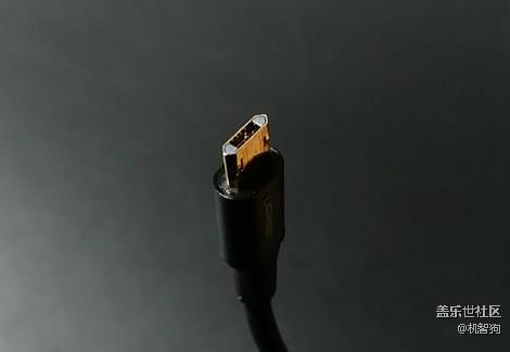 你肯定没见过，不是Type-C也可以正反插的安卓数据线
