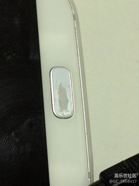 s7edge 指纹按键已经奇丑无比了