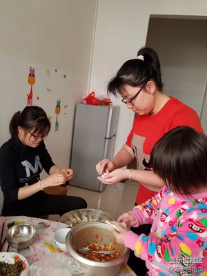 【家就在心中】春节节前和家人一起大“饺”一顿！
