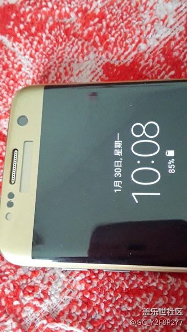 三星s7上部听筒下的小方格是什么？