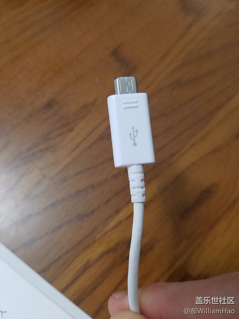 S7直屏充电时数据线小头端发热