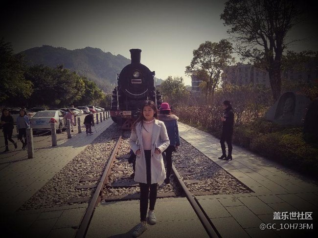 去到哪里拍到哪里，耶耶……