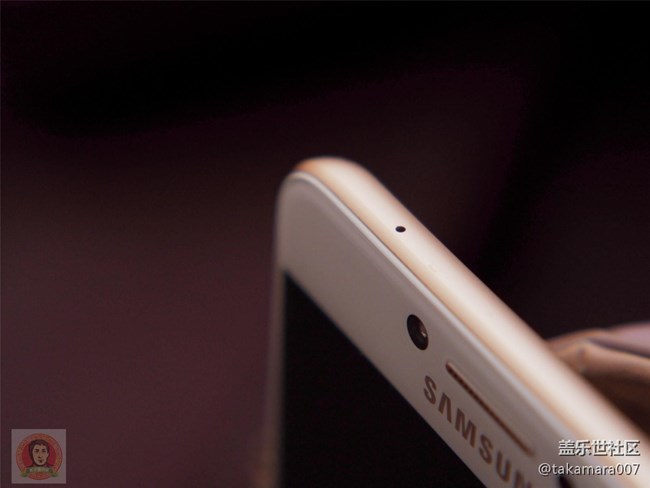 三星Galaxy C7 Pro 开箱上手图集 三星Galaxy C7 Pro 开箱上手图集