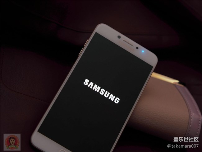 三星Galaxy C7 Pro 开箱上手图集 三星Galaxy C7 Pro 开箱上手图集