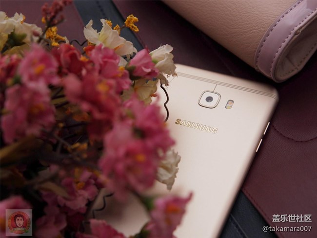 三星Galaxy C7 Pro 开箱上手图集 三星Galaxy C7 Pro 开箱上手图集