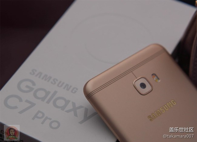 三星Galaxy C7 Pro 开箱上手图集 三星Galaxy C7 Pro 开箱上手图集